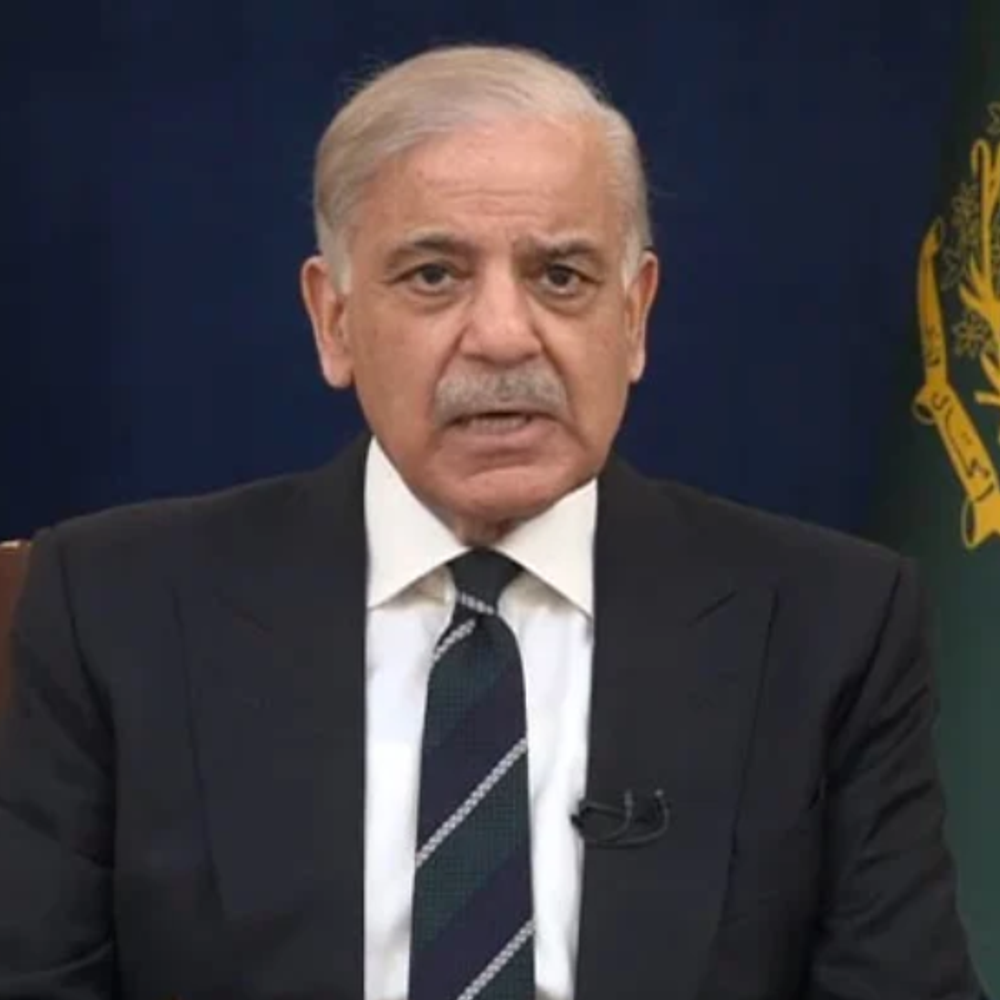 ईरान जंग– पाकिस्तान में तेल महंगा, स्कूल बंद:मंत्रियों की सेलरी–विदेशी दौरे रोके; सरकारी दफ्तर हफ्ते में 4 दिन खुलेंगे, कर्मचारियों को वर्क फ्रॉम होम