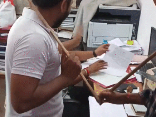 ‘Gen-Z ने प्रधान का इस्तीफा लिया, अब VC पद छोड़े’:पटना यूनिवर्सिटी में AISF का हंगामा, विश्वविद्यालय बंद कराया; 4 दिन से भूख हड़ताल पर छात्र